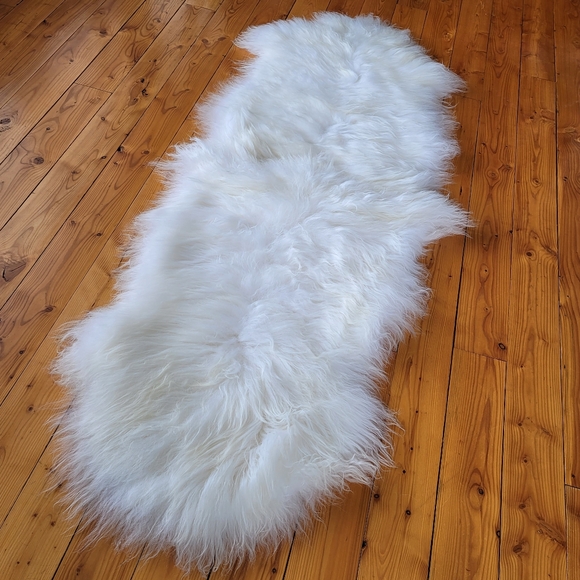 NATURAL White Long Hair Sheepskin for Bench Seat, Rug Runner or Throw - Picture 7 of 8